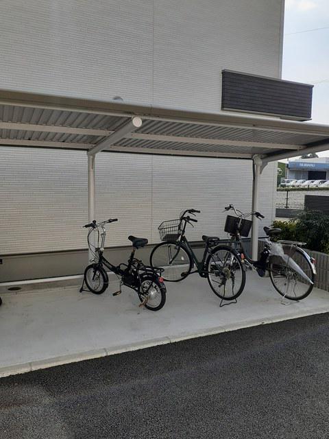 エストランダ A