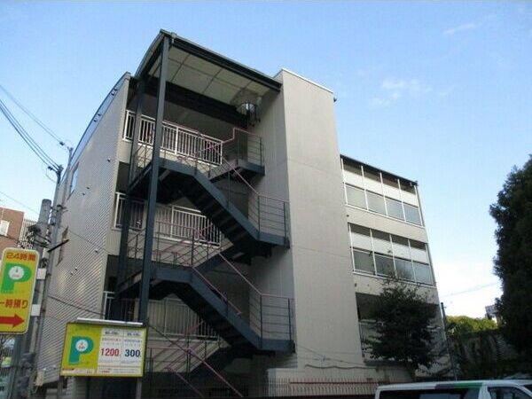 レフティー岡東
