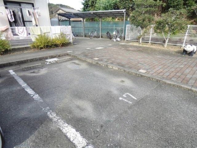 タウンハウス愛野公園C
