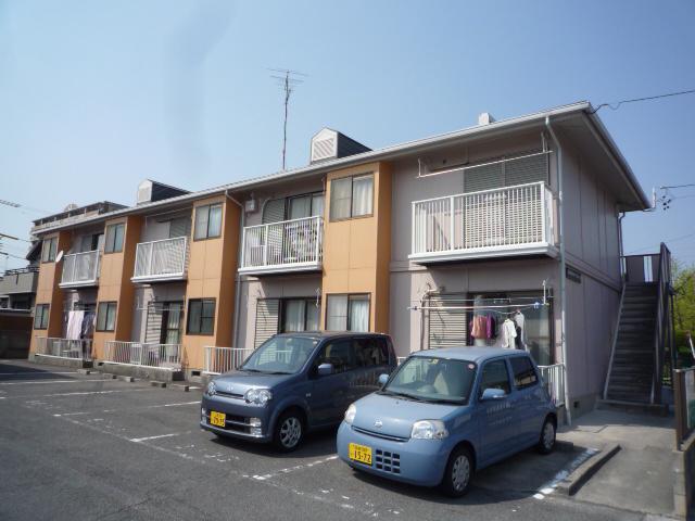 コスモハイツりんでん B