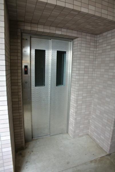グランドヒルズ弐番館