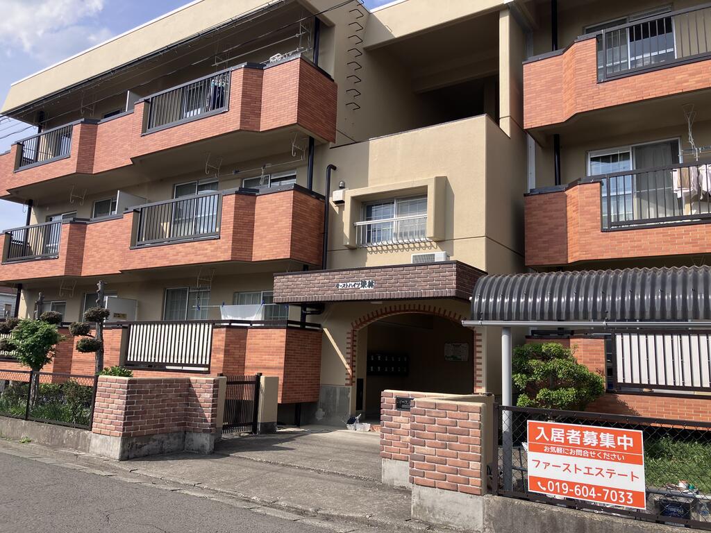 イーストハイツ栄林