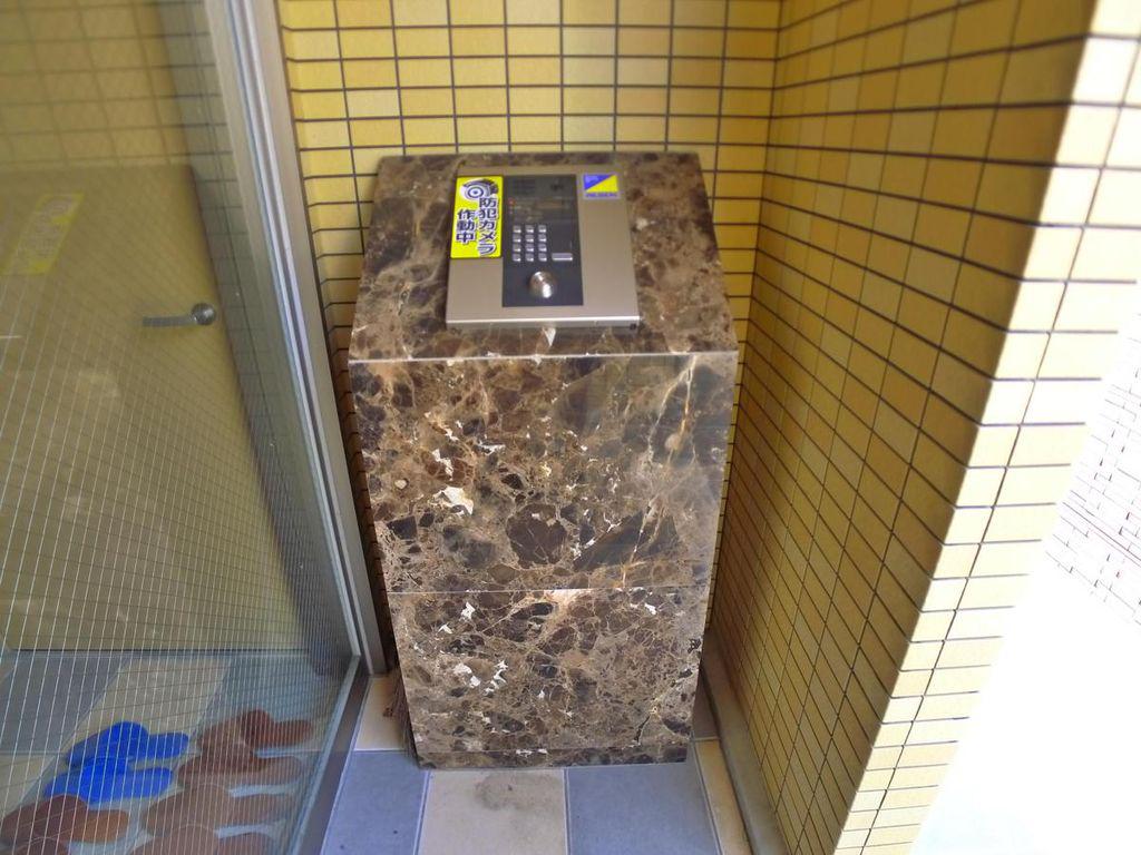 サンプロッセム梅島