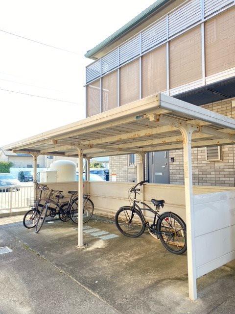 シェ・モア志都呂A