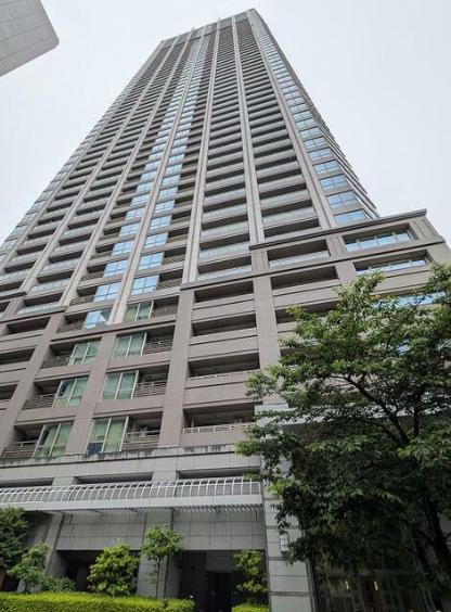 TOMIHISACROSS 富久クロスコンフォートタワー