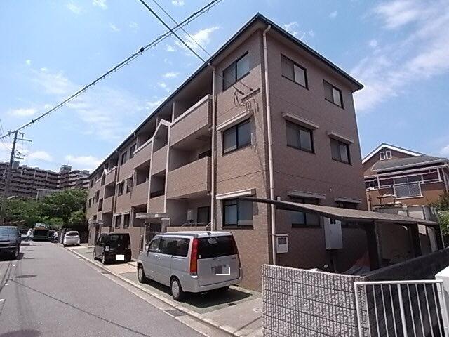 フリージアガーデン