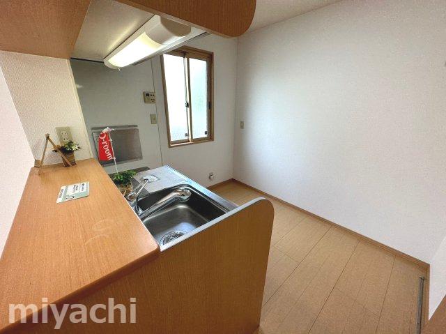 アクシス南島田A