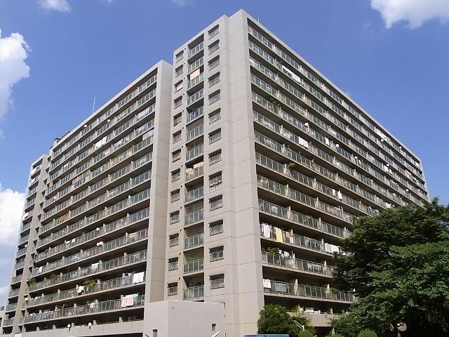 ファミールハイツ北大阪 1号棟