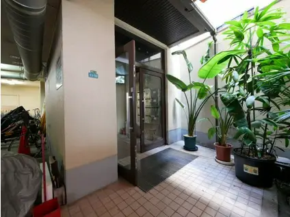 高橋ビル(1DK/2階)の外観写真