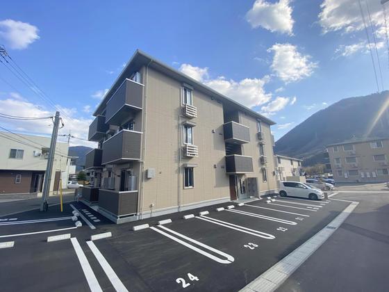 フェリーチェ亀山 B棟
