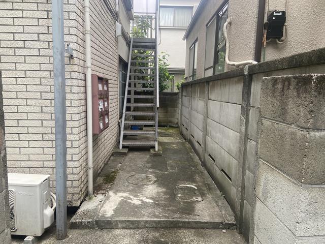 伸英ハイツ