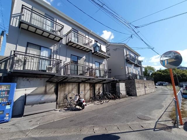 パルウエスト