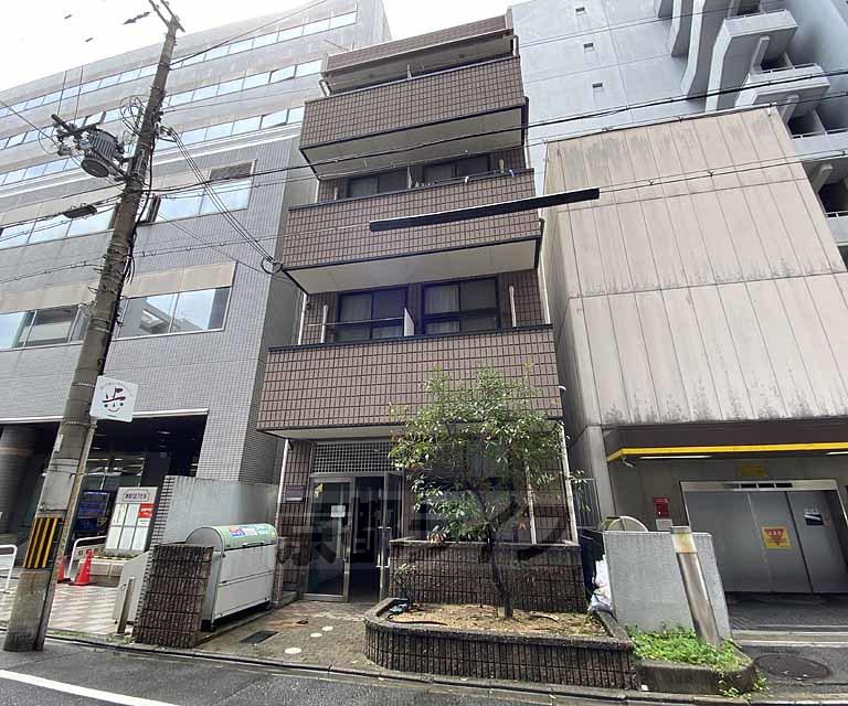 レオパレスエタージュ
