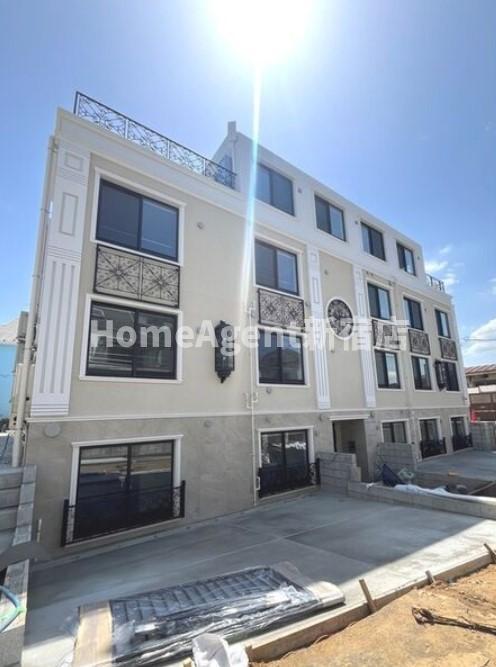 THE UNDERZ SUITE RESIDENCE
