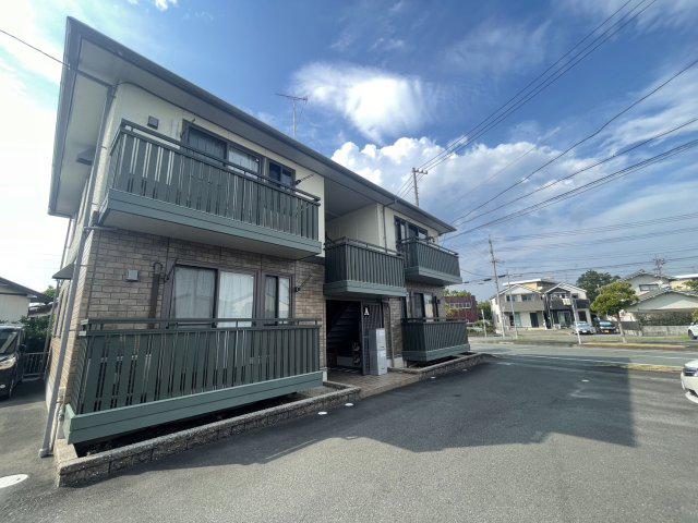 リビングタウン下俣A