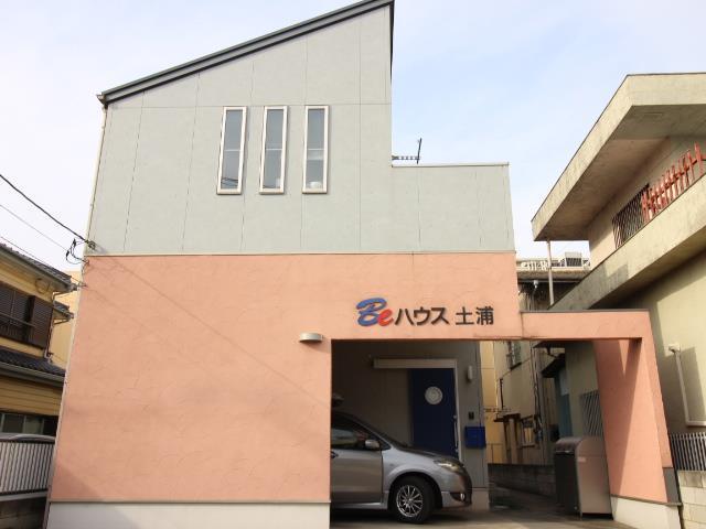 BEHOUSE