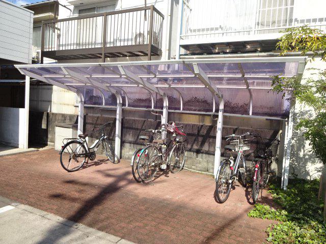 レッセフェール新在家