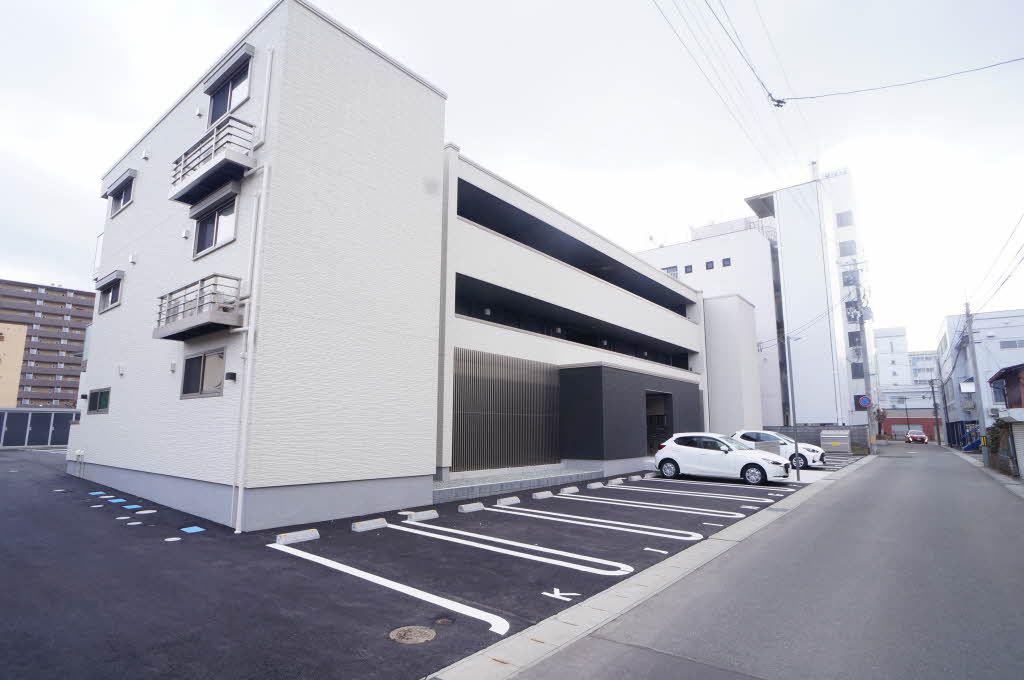 シャーメゾン コア八日町