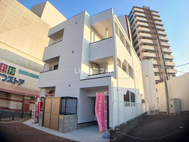 THE NOBLES 花畑駅前