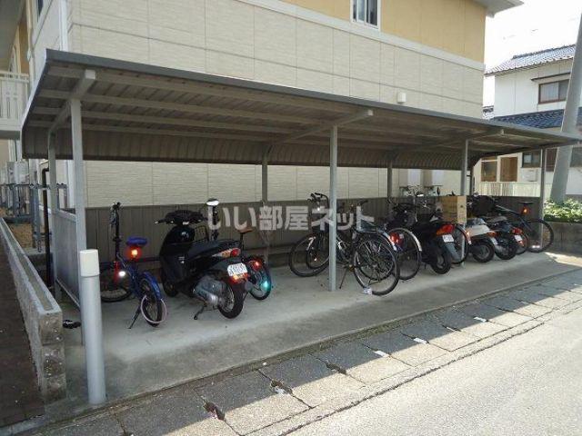 リビングタウン岩国E