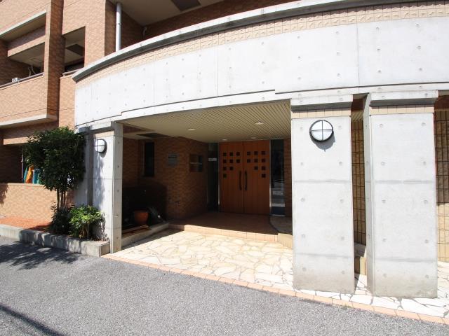 INSURANCE BLDG.12