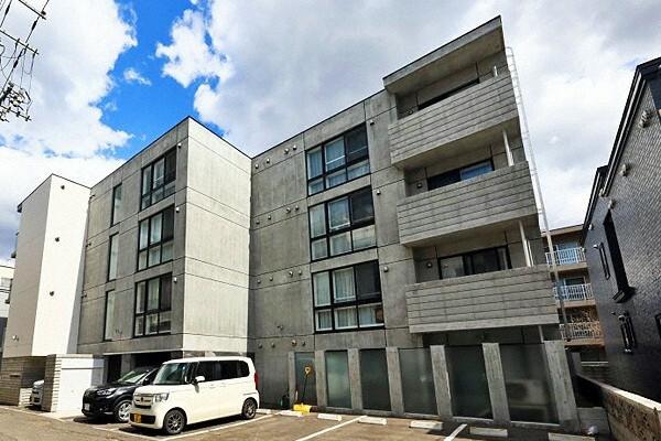 AYA RESIDENCE 