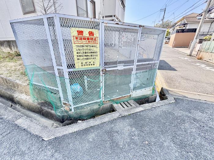 シャトードイワネJ号館