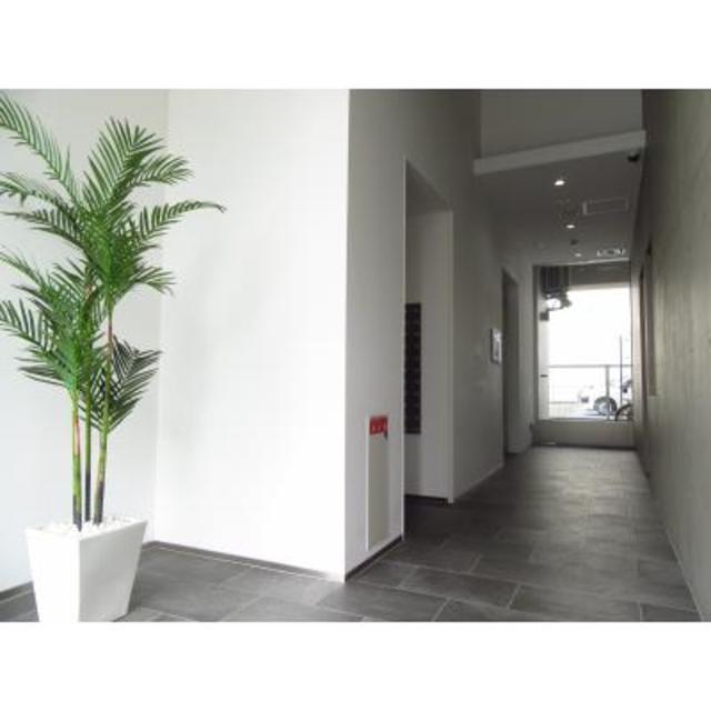 CORNES HOUSE NAGOYA