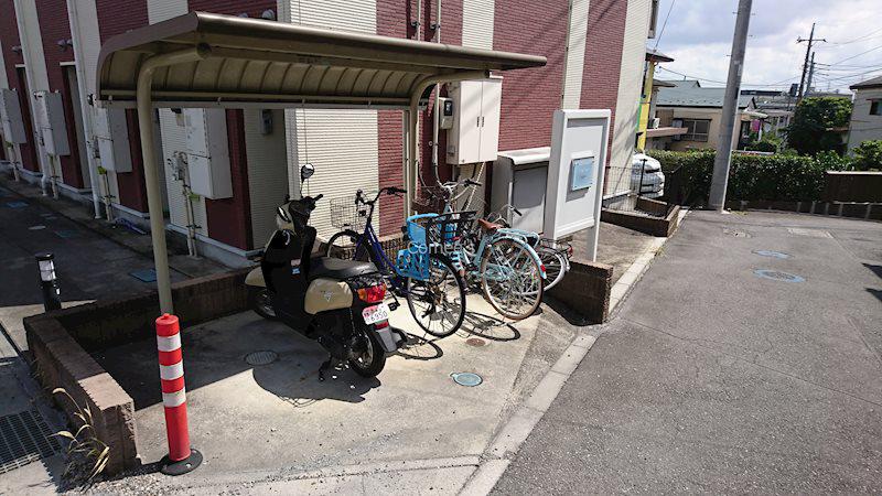 ファミリア白山