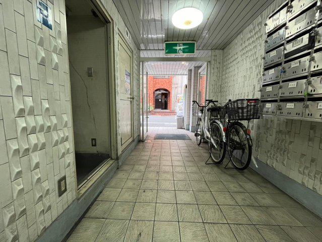 ベルハイム長瀬駅前