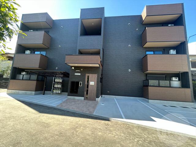LOUIS APARTMENT 吹田東リバーパーク