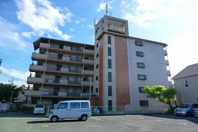 ユーネスト浅野