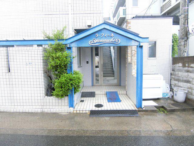 ラフィーネ1号館