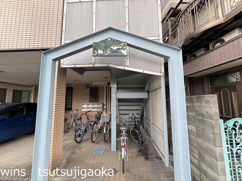 京王井の頭線 三鷹台駅 徒歩25分 3階建 築34年