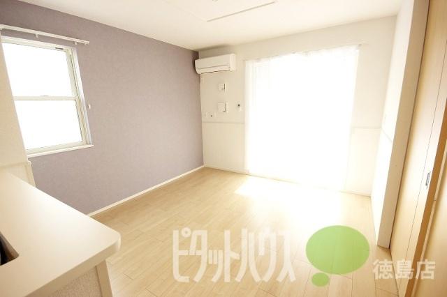 フランメゾン南沖洲B(2LDK/1階)