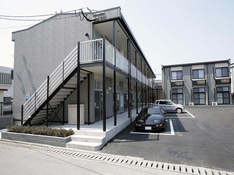 レオパレスブルーグラスIV