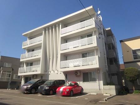 メニーズコート南郷18ST