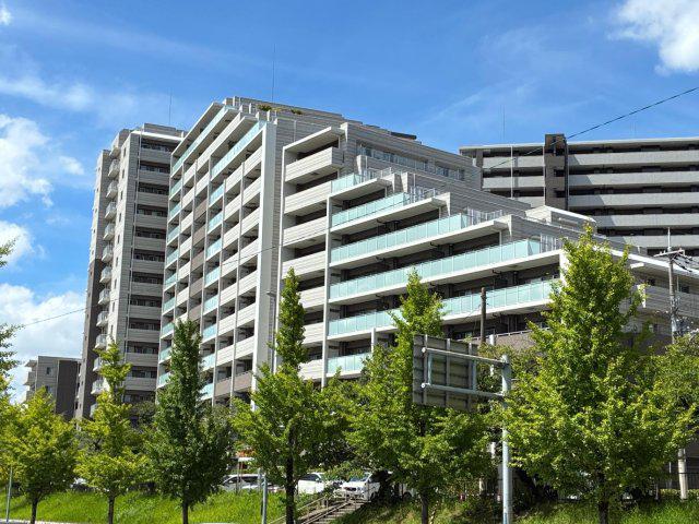 グランファースト千里桃山台9号棟