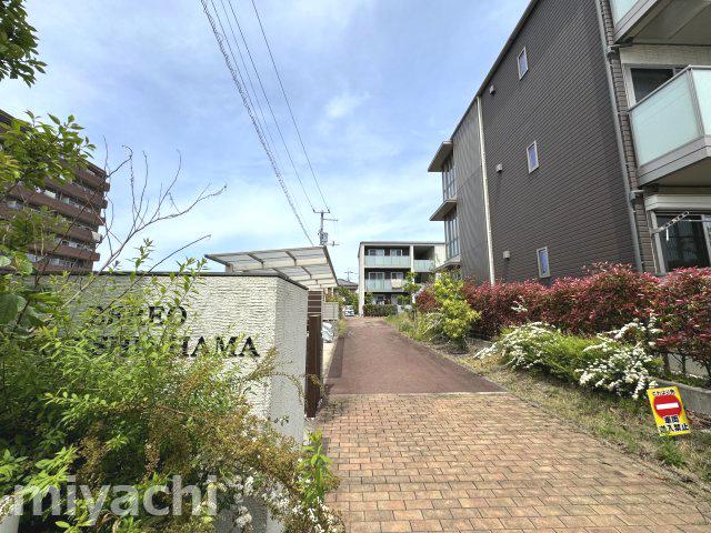 ベレオ西新浜 A棟