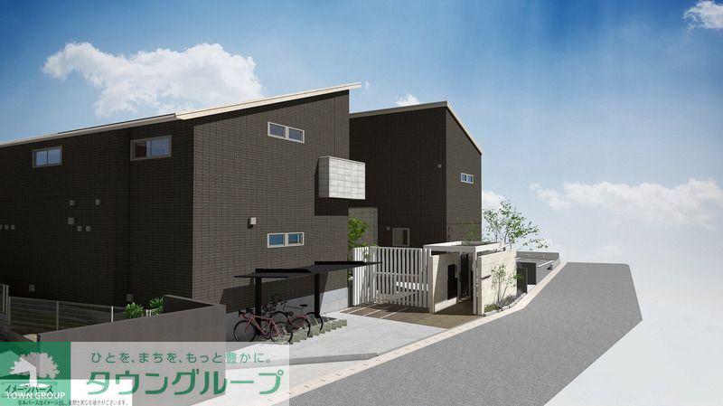 BLOOM COURT