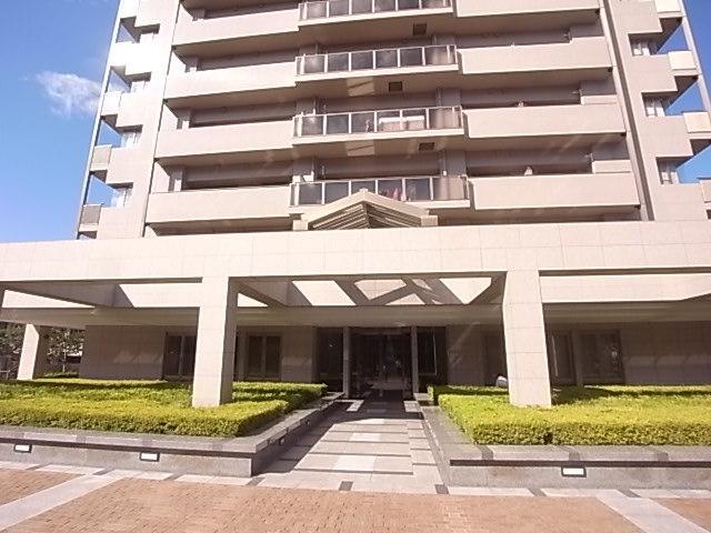 セントラルガーデンタワー