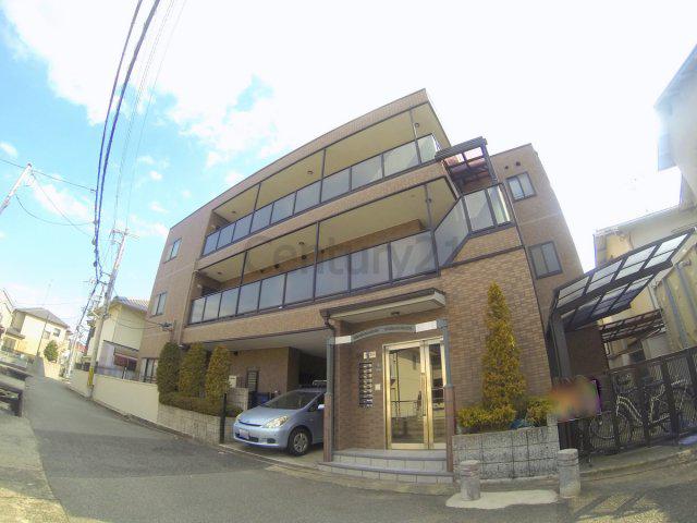 パインクレスト