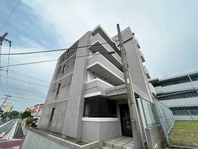 ロイヤルコート産業医大前