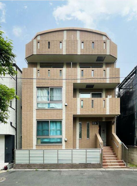 DEAR COURT MEGURO
