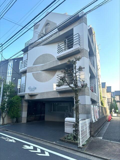 ロックアーバン(1LDK/2階)