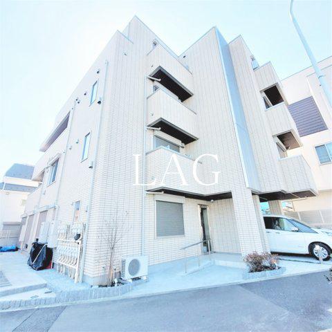 CLAIR COURT