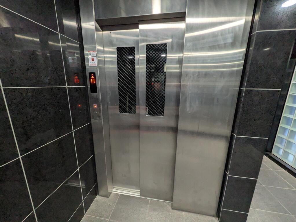 イーストン榴岡