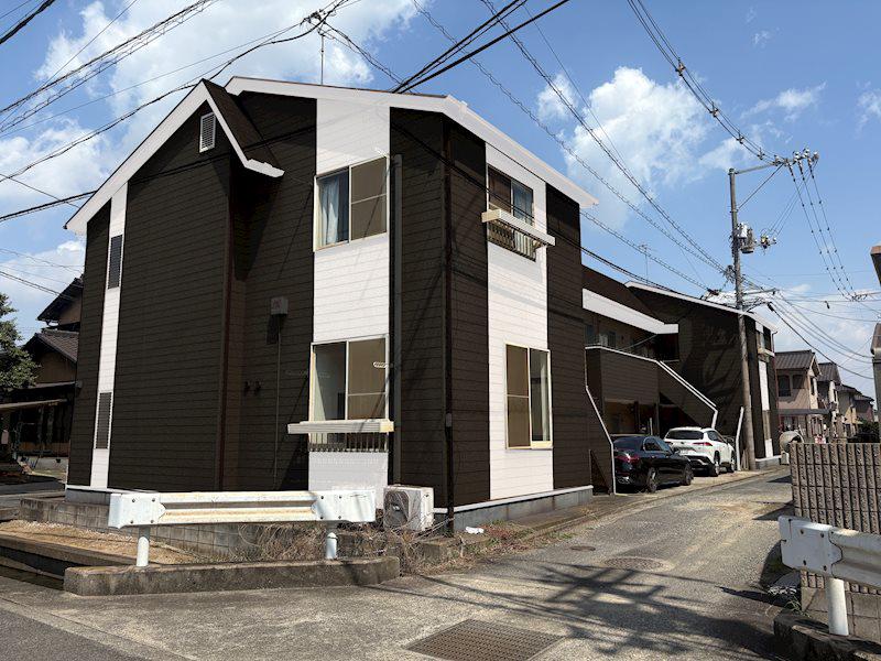 ヴィラ鶴新田 弐番館