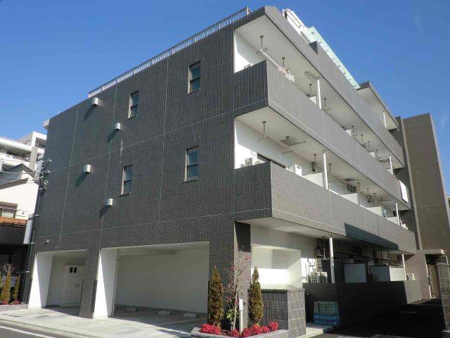 CASTLE.M