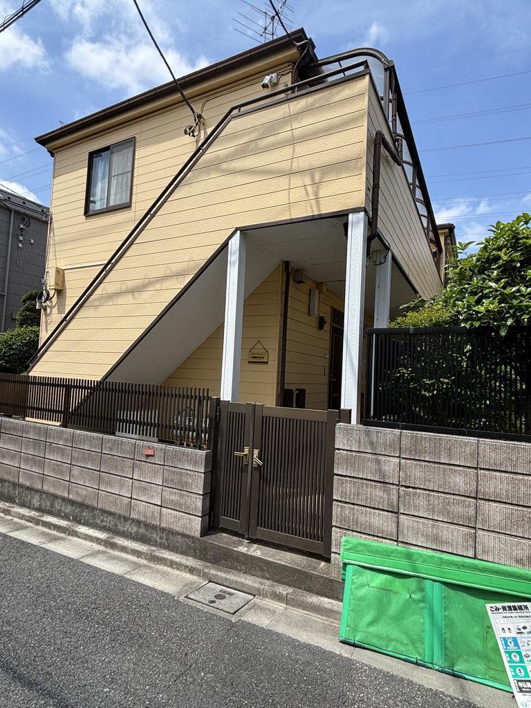 コーン・フラット
